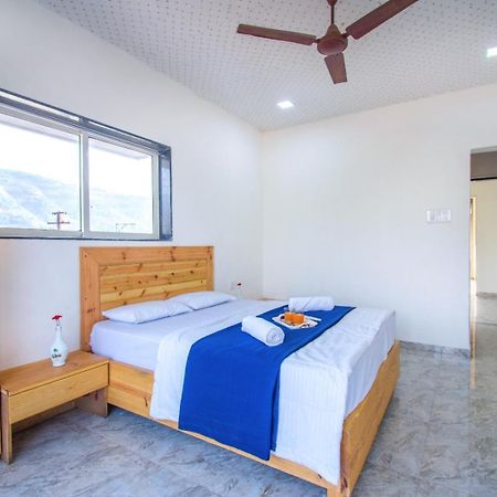 Empyrean Stay Ll 6Bhk Ll Royal Bramha Palace Ll Pvt Pool Ll 罗纳瓦拉 外观 照片