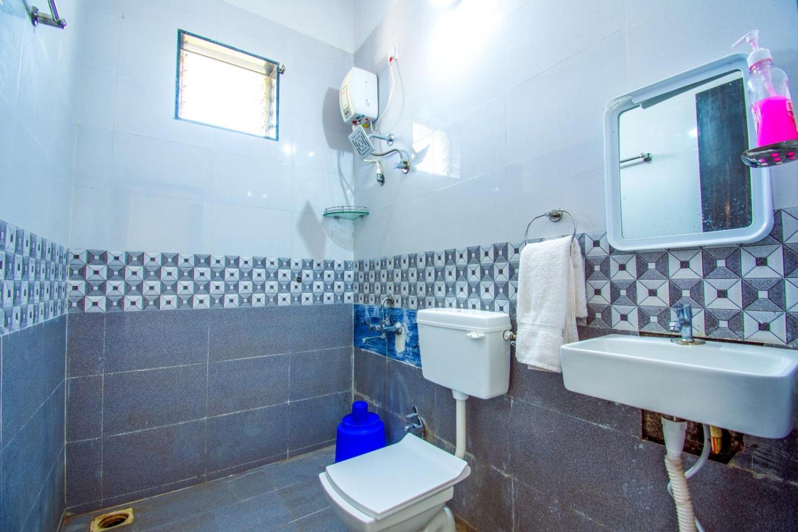 Empyrean Stay Ll 6Bhk Ll Royal Bramha Palace Ll Pvt Pool Ll 罗纳瓦拉 外观 照片