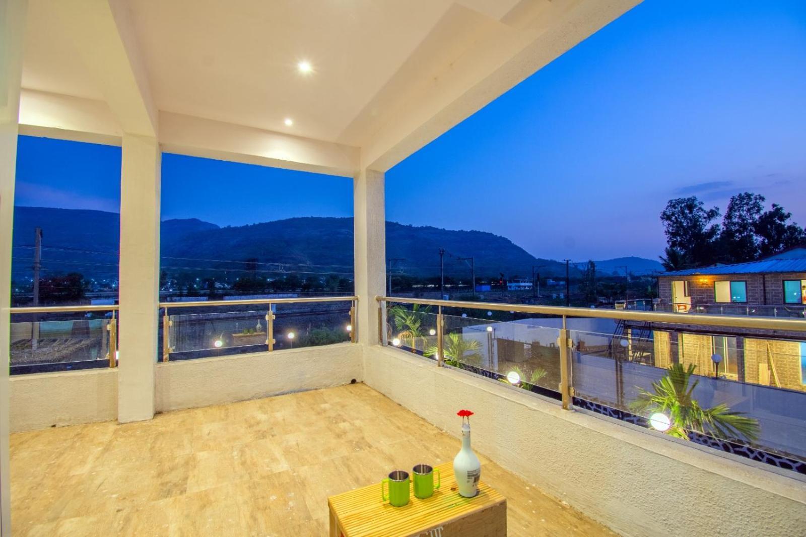 Empyrean Stay Ll 6Bhk Ll Royal Bramha Palace Ll Pvt Pool Ll 罗纳瓦拉 外观 照片